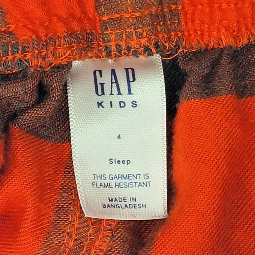 GAP KIDS Buffalo Plaid 2 Piece Pajama Set Size 4